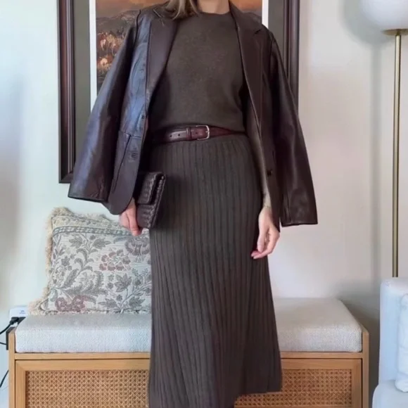 Quince Mongolian Cashmere Midi Skirt - Picture 9 of 13